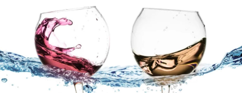 Set of 2 Floating Wine Glasses
